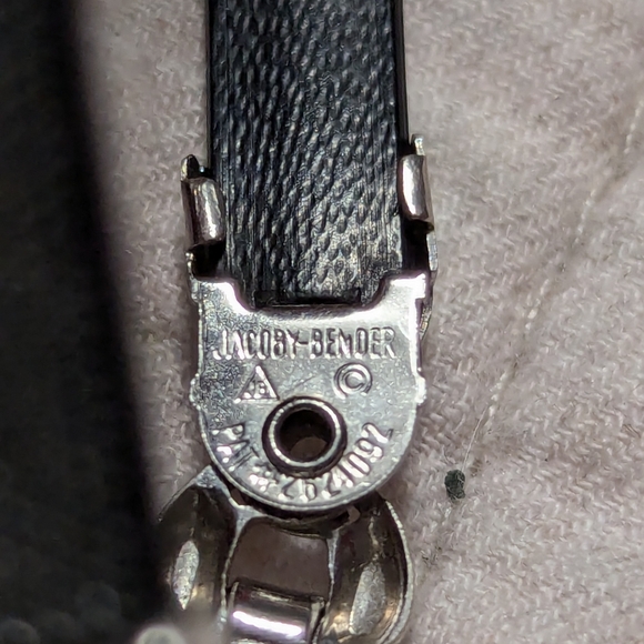 Vintage Ladies BENRUS Watch 17 Jewels Fancy Case original band…32 - Picture 8 of 10